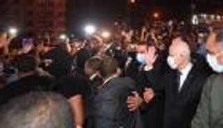 الرئيس التونسي يلمح لتعديل الدستور وتشكيل حكومة بأقرب وقت