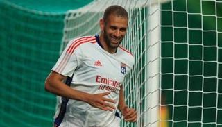 إسلام سليماني مهاجم ليون