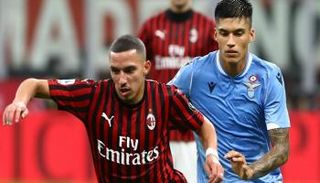 النجم الجزائري إسماعيل بن ناصر