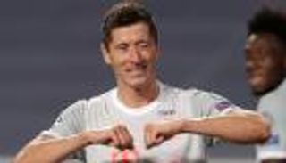 ليفاندوفسكي يطمئن بايرن ميونخ قبل موقعة برشلونة