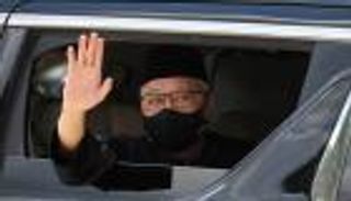 "حرب الـ18 شهرا" تضع أوزارها في ماليزيا بإعلان هدنة سياسية