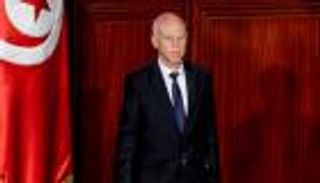 دستور تونس المرتقب.. سعيد نحو خطوة أقل من ثورية وأكبر من ترميم