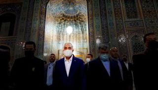 الكاظمي من مرقد الإمام علي بن موسى آخر محطة في زيارته لإيران