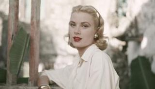 الممثلة الأمريكية السابقة وأميرة موناكو جريس كيلي