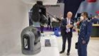 صور.. الإمارات تشارك بمعرض أنظمة الدفاع والمعدات الدولي "DSEI"