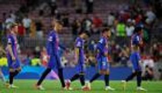 "ضعيف ومسكين".. الصحف الإسبانية تزيد متاعب برشلونة