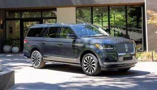 السيارة لينكولن Navigator الفاخرة 2021