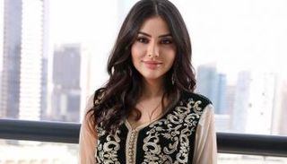 الفنانة المغربية مريم حسين