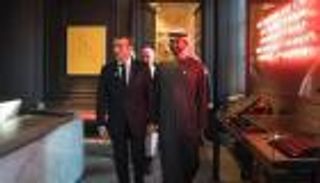 ماكرون يجدد شكره للإمارات لجهودها في عمليات الإجلاء بأفغانستان