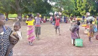 مواطنون شردتهم أعمال العنف في مقاطعة طمبرة