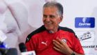 مدرب مصر الجديد.. لغة كارلوس كيروش تبشر لاعبي "الفراعنة"