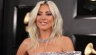 صور.. ليدي جاجا تنتزع لقب "الأيقونة" على قائمة الأكثر أناقة