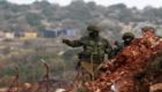 الجيش الإسرائيلي يعتقل متسللا عبر حدود لبنان