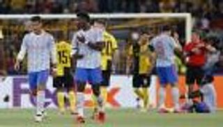 توابع كورونا.. مانشستر يونايتد يكشف حجم خسائره الفادحة