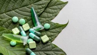 علماء يعملون على تطوير لقاحات نباتية قابلة للأكل- تعبيرية