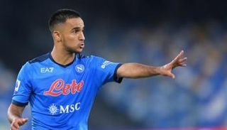 آدم وناس لاعب نابولي الإيطالي