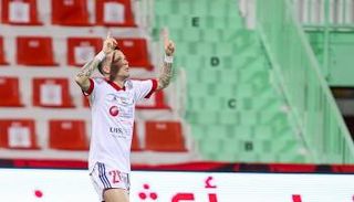برنارد لاعب الشارقة