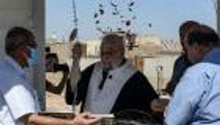 صور.. أجراس الكنائس تدوي في الموصل بعد صمت 7 سنوات 