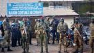 غينيا كوناكري.. "العسكري" يتحدى الضغوط ويستبعد نفي كوندي