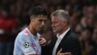 رونالدو يفجر أزمة بين سولشاير وأسطورة مانشستر يونايتد