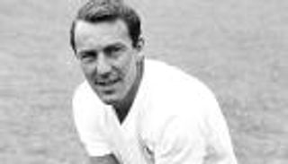 وفاة جيمي جريفيز.. هداف استثنائي حُرم من ذهبية مونديال 1966