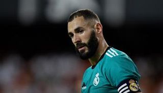 كريم بنزيما مهاجم ريال مدريد