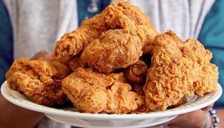 دجاج مقلي (صورة أرشيفية)