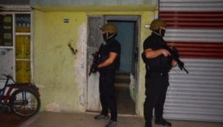 خلال مداهمة منازل المطلوبين