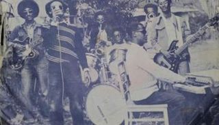 أعضاء فرقة  "وغاغين"