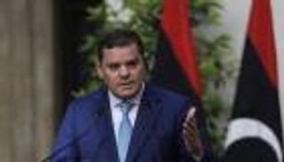 الدبيبة يدعو الليبيين للتظاهر بعد سحب الثقة من حكومته