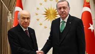 أردوغان وحليفه دولت باهتشه لي