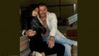 أردنية تطلب الطلاق من زوجها قبل وصول عمرو دياب بأيام