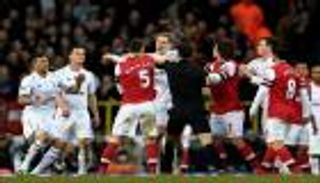 بعد سنوات الصداقة.. كيف تحول أرسنال وتوتنهام إلى أعداء؟