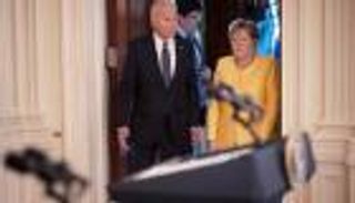 بايدن يختار ميركل لاتصاله الأول.. والمرأة الحديدية ترفض