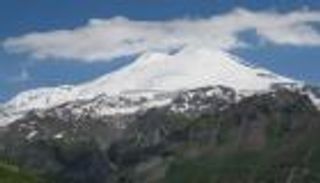 عاصفة ثلجية تقتل 5 متسلقين لأعلى قمة في أوروبا