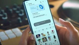 هاتف Samsung Galaxy A73