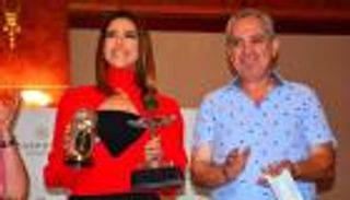 صور.. حنان مطاوع تتسلم جائزة أفضل ممثلة بمهرجان "الأمل"