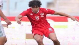 الللاعب التونسي حسن العياري 
