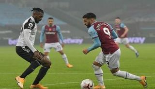 سعيد بن رحمة لاعب وست هام الإنجليزي