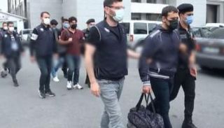 اعتقال عدد من الأتراك بتهمة 