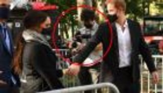 صور تكشف ما أخفاه الأمير.. سر في رحلة هاري وميجان إلى نيويورك