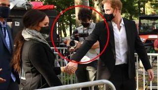 الأمير هاري وميجان ماركل أثناء تصويرهما فيديو في نيويورك