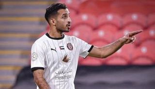 علي مبخوت نجم فريق الجزيرة الإماراتي