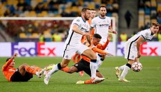 إنتر ميلان ضد شاختار في دوري أبطال أوروبا