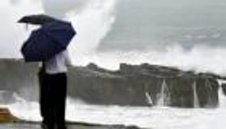 إعصار "ميندول" يتقدم نحو اليابان.. تحذير من فيضانات وانهيارات طينية