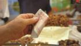 الجزائر تكبح الإضرابات وتنعش الأسواق بقرار "مهم" تأخر 20 عاما