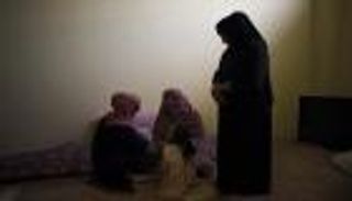 السجن أو العنف المنزلي.. عرض طالبان للنساء الهاربات