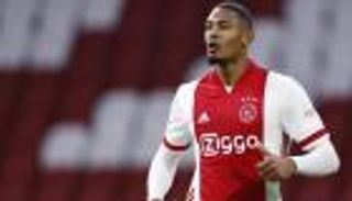 سيباستيان هالير.. هداف دوري أبطال أوروبا الذي حقق رقم أسطورة ميلان