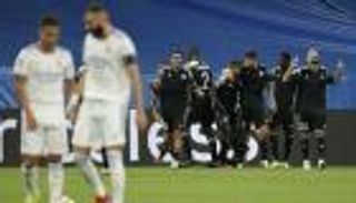 سد منيع وقاتل حالم.. من هم أبطال فوز شيريف التاريخي على ريال مدريد؟