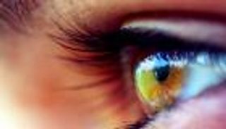 التهاب القزحية.. سرعة العلاج تجنبك مضاعفات خطيرة